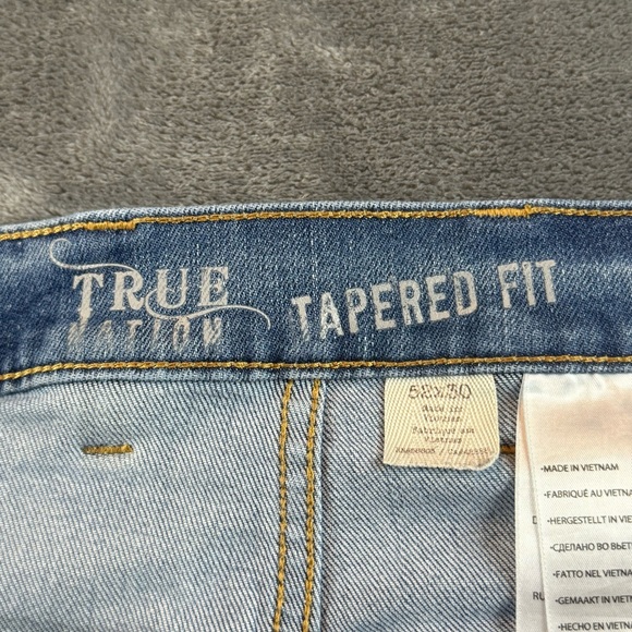 True Nation Men's Jeans Tapered Fit Straight Leg 52X30 Distressed - Picture 3 of 8